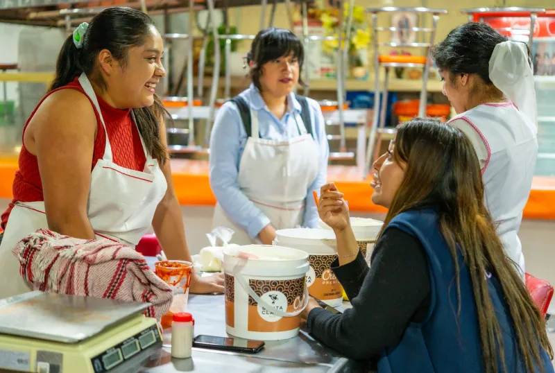 La cocina hablaba en clave: el lenguaje secreto que protegió los saberes de nuestras cocineras